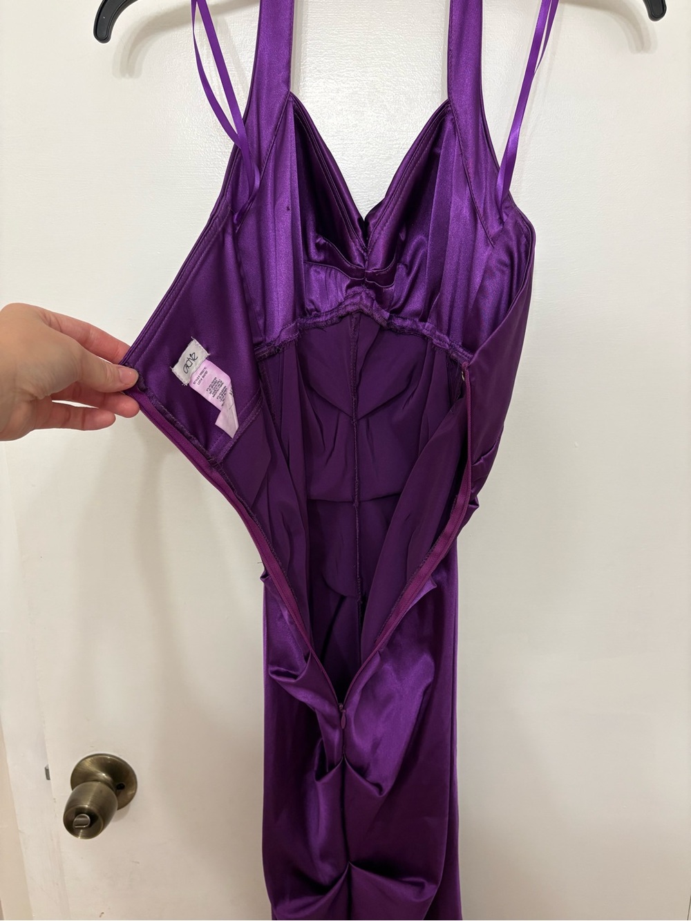 Vintage Caché Y2K Purple Liquid Satin Halter Gown Whimsigoth Formal Dress 4 - Picture 6 of 11